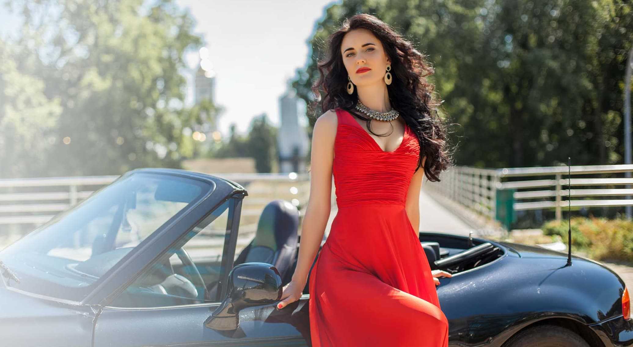 Julia near the car